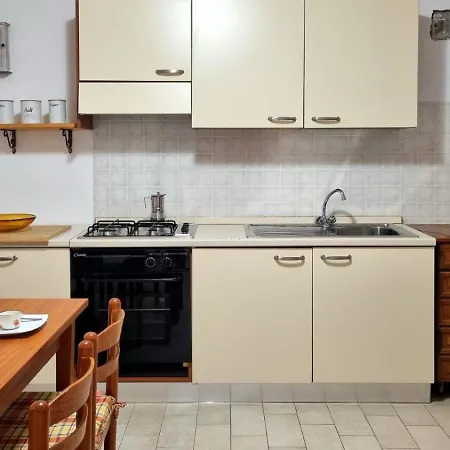 Illy House Apartment *